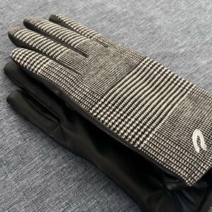 Mixit Black and Cream/Gray Plaid Patterned Women's Gloves Sz S/M